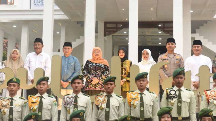 Mbak Vinanda Dampingi Gubernur Jawa Timur Resmikan Masjid dan Auditorium SMAN 5 Taruna Brawijaya. Foto : Dok. Pemkot Kediri