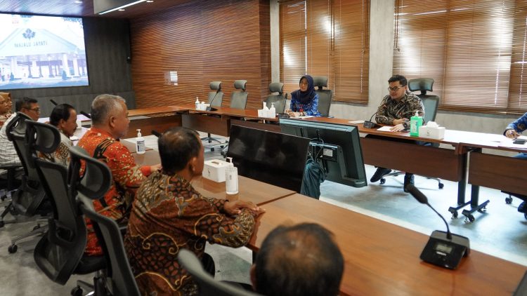 Bertemu Pengurus Dekopinda, Mas Dhito Bahas Peluang Kolaborasi. Foto : Dok. Pemkab Kediri