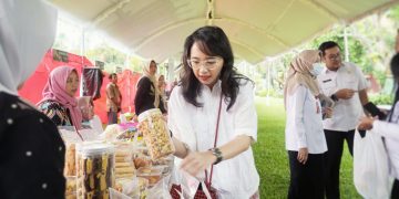 Dukung Ekonomi Lokal, Mbak Cicha Ajak Masyarakat Meriahkan Bela-Beli Produk. Dok. Pemkab Kediri