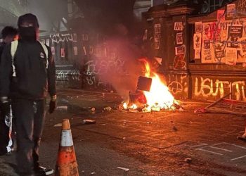 Alasan Mahasiswa Malang Menolak UU TNI Hingga Ricuh