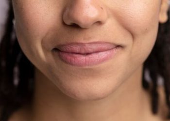 Tips Merawat Bibir Agar Merah Merona dan Sehat