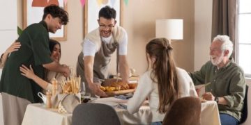 Jadi Tuan Rumah Gathering Lebaran? Simak Tips ini (foto ilustrasi/freepik)