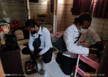 Detik-detik BNN Jatim Geledah Rumah di Bangkalan Pasca Ungkap 15 Kilogram Sabu