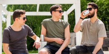 Hang Out 2 Kali Seminggu Bikin Pria Tak Gampang Stres, Ini Penjelasannya (foto ilustrasi/freepik)