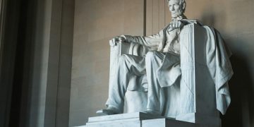 Godaan Pangkat dan Jabatan Sudah Ada Sejak Nabi Adam