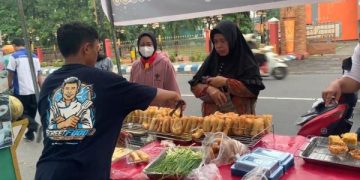 Lezatnya Lumpia Jeletot, Takjil Favorit Warga Jombang di Bulan Ramadan (foto/Bacaini)