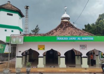 Melihat Masjid Al Khotib Kediri yang Berdiri Pada Masa Kolonial Belanda