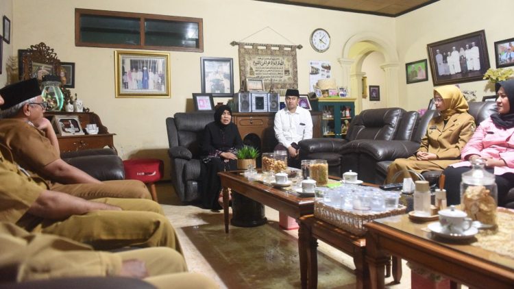 Merajut Tiga Dekade Khidmat: Wali Kota Kediri Soroti Peran Strategis Ponpes Ar-Risalah sebagai Pilar Moral dan Peradaban