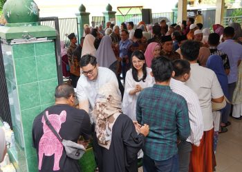 Ikuti Halal Bihalal Lingkungan, Mas Dhito Dikenal Sosok yang Ramah dan Penghobi Vespa. Foto : Dok. Pemkab Kediri