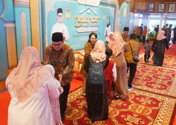 Pegawai Pemkab Kediri dan Instansi Vertikal Halal Bihalal Bareng Mas Dhito di Pendopo. Foto : Dok. Pemkab Kediri