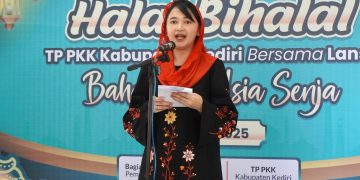 Mbak Cicha Halal Bihalal bersama Lansia. Foto : Dok. Pemkab Kediri