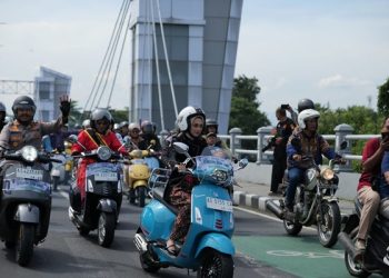 Bersama Ratusan Skuteris, Walikota Kediri Pimpin Penanaman 1.000 Pohon di Kaki Gunung Klotok