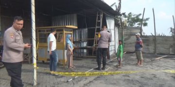 Warung Soto di Jombang Ludes Terbakar, Polisi Curigai Molotov (foto/ist)