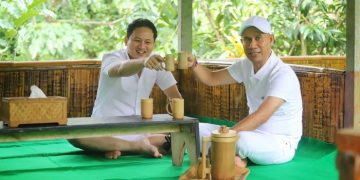 Dukung Pengembangan UMKM Trenggalek, Ajik Krisna Pasarkan Tumbler Bambu ke Bali