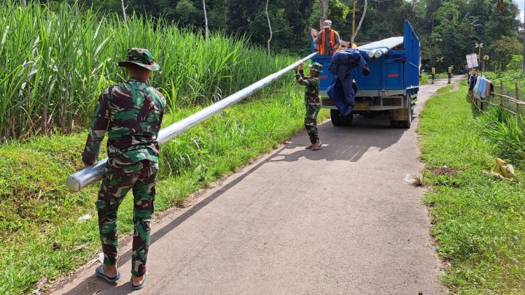 TMMD Kodim 0824 Jember Bangun 30 Titik PJU di Desa Plalangan