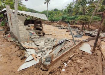 Banjir Bandang, Seorang Lansia Hanyut Terseret Arus