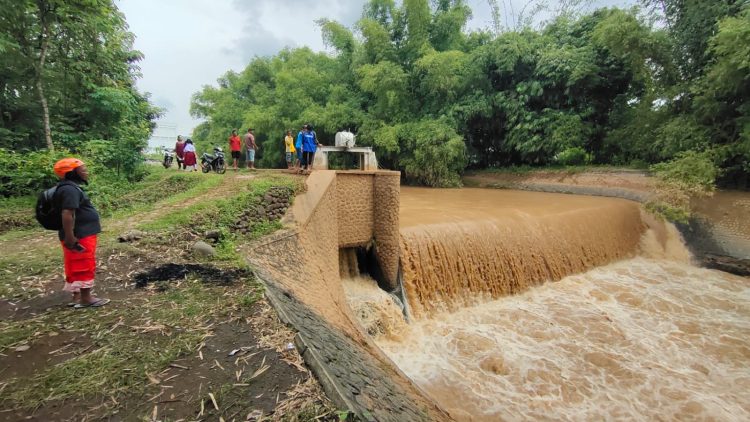 Hujan Deras, Banjir Bandang dan Longsor Terjang Kecamatan Mojo