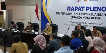 Mbak Wali Beri Arahan Kebijakan Strategis TPAKD Tahun 2025, Wujudkan Kota Kediri MAPAN. Foto : Dok. Pemkot Kediri