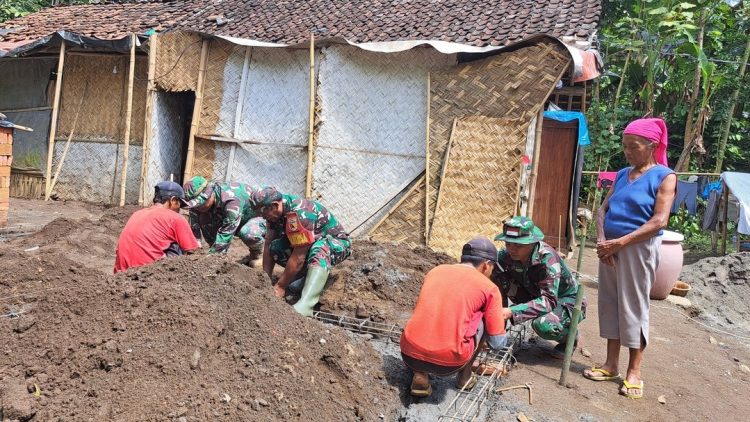 27 Tahun Hidup di Rumah Reyot, Pasutri Lansia Ini Akhirnya Bisa Tidur Nyenyak Berkat Program TMMD ke-124