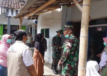 TNI Gandeng RS Paru Edukasi Warga Soal Bahaya TBC di TMMD Jember