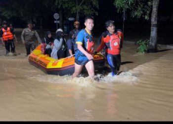 Banjir Terjang 4 Kecamatan di Trenggalek, Warga Dievakuasi