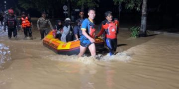 Banjir Terjang 4 Kecamatan di Trenggalek, Warga Dievakuasi (foto/Bacaini)