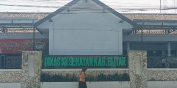 fasilitas kesehatan di blitar yang dibiayai dbhcht 2025
