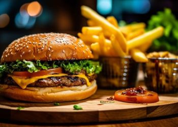 28 Mei Hari Hamburger Nasional, Makanan Cepat Saji Imigran