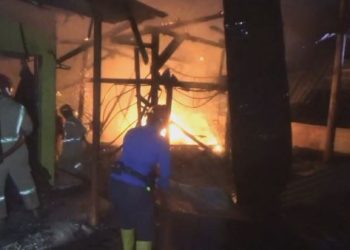 Kebakaran Pasar Tradisional di Jombang Ludeskan Puluhan Lapak