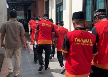 10 Pelaku Perusakan Kantor Polsek di Trenggalek Diadili