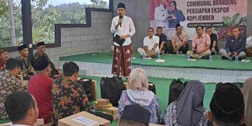 Bupati Fawait saat sosialisasi persiapan ekspor kopi Jember