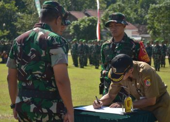 TMMD ke-124 Resmi Ditutup di Jember, Kasdam V/Brawijaya: Gotong Royong Ini Harus Terus Dijaga