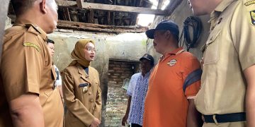 161 Rumah Tidak Layah Huni, Dapat Bantuan Rehabilitasi. Mbak Wali Harapkan Kualitas Hidup Masyarakat Meningkat. Foto : Dok. Pemkot Kediri