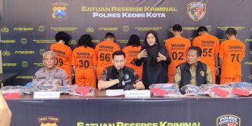 Nenek-Nenek Pimpin Komplotan Pencopet di Kediri