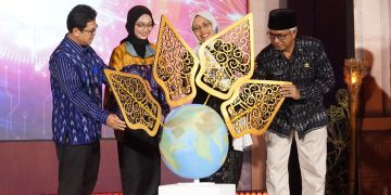 Karya Kreatif Mataraman 2025 Selaras Dengan Visi Kota Kediri, Mbak Wali Beri Apresiasi. Foto : Dok. Pemkot Kediri