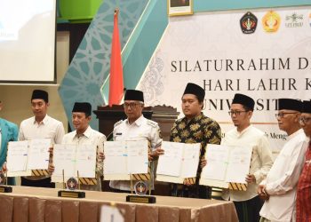 Gus Qowim Hadiri Silaturahim dan Tasyakuran Hari Lahir Ke-42 Tahun UNISKA. Foto : Dok. Pemkot Kediri