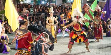 Apresiasi Sendratari Dewi Songgolangit 
Gus Qowim: Gali Nilai Sejarah dan Perkuat Kohesi Sosial. Foto : Dok. Pemkot Kediri