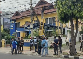 Merusak Keindahan Kota, Vinanda Perintahkan Tiang Internet Dirobohkan