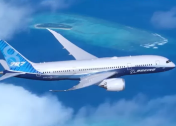 Pesawat Air India Jatuh Membawa 242 Penumpang