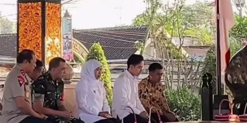 Usai Sowan Gus Iqdam, Gibran Ziarah ke Makam Bung Karno Blitar (foto/ist)