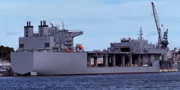 Kapal Perang Amerika Nongkrong di Australia, Kenapa?