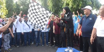 Berangkatkan Jalan Sehat, Mbak Wali Harapkan Pelajar Bisa Olahraga Tiap Hari. Foto : Dok. Pemkot Kediri