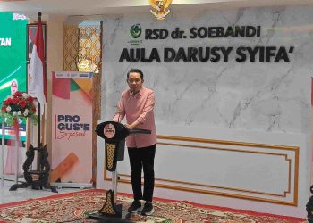 Bupati Jember, Muhammad Fawait saat acara Pro Gus'e spesial Launching Peduli Kesehatan