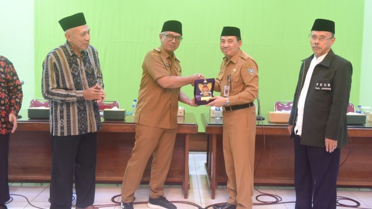 Terima Kunjungan Kerja FKUB Kabupaten Jombang, Gus Qowim Harapkan Kerukunan dan Toleransi Makin Kokoh