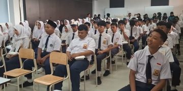 Kisah Wiji Astuti, Buruh Tani Yang Tertolong Sekolah Rakyat