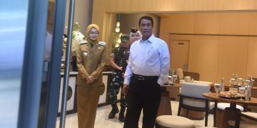 Mbak Wali Dampingi Mentan Kunjungi PG Pesantren Baru. Foto : Dok. Pemkot Kediri