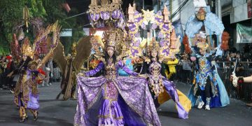 Gemerlap Apeksi Nite Carnival, Mbak Wali : Persembahan Khusus Untuk Tamu Kehormatan dan Masyarakat Kota Kediri. Foto : Dok. Pemkot Kediri