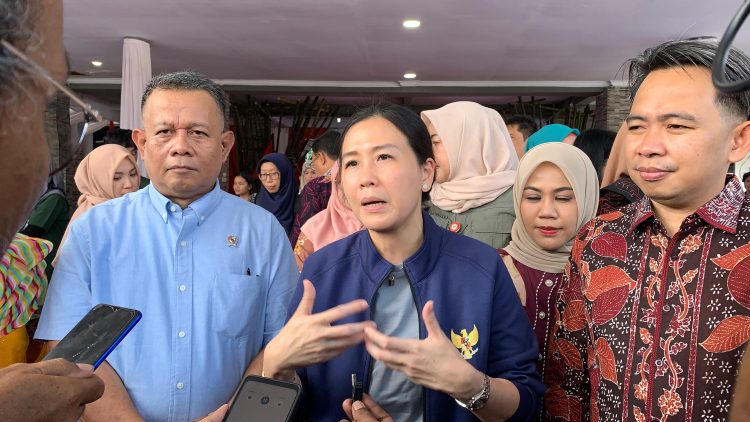 Wamen PPA RI Veronica Tan saat berkunjung ke Ledokombo