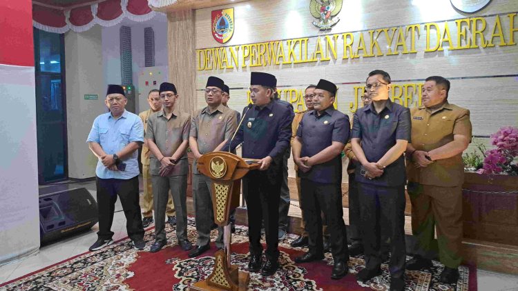 BBM Langka, Gus Fawait Minta Sekolah Daring dan ASN WFH