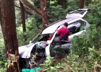 Avanza Terjun di Jurang Pacet Mojokerto saat Hendak Balik Surabaya